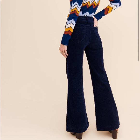 ๐ Rollaโs Eastcoast Corduroy Flares in Midnight Navy - Picture 3 of 15